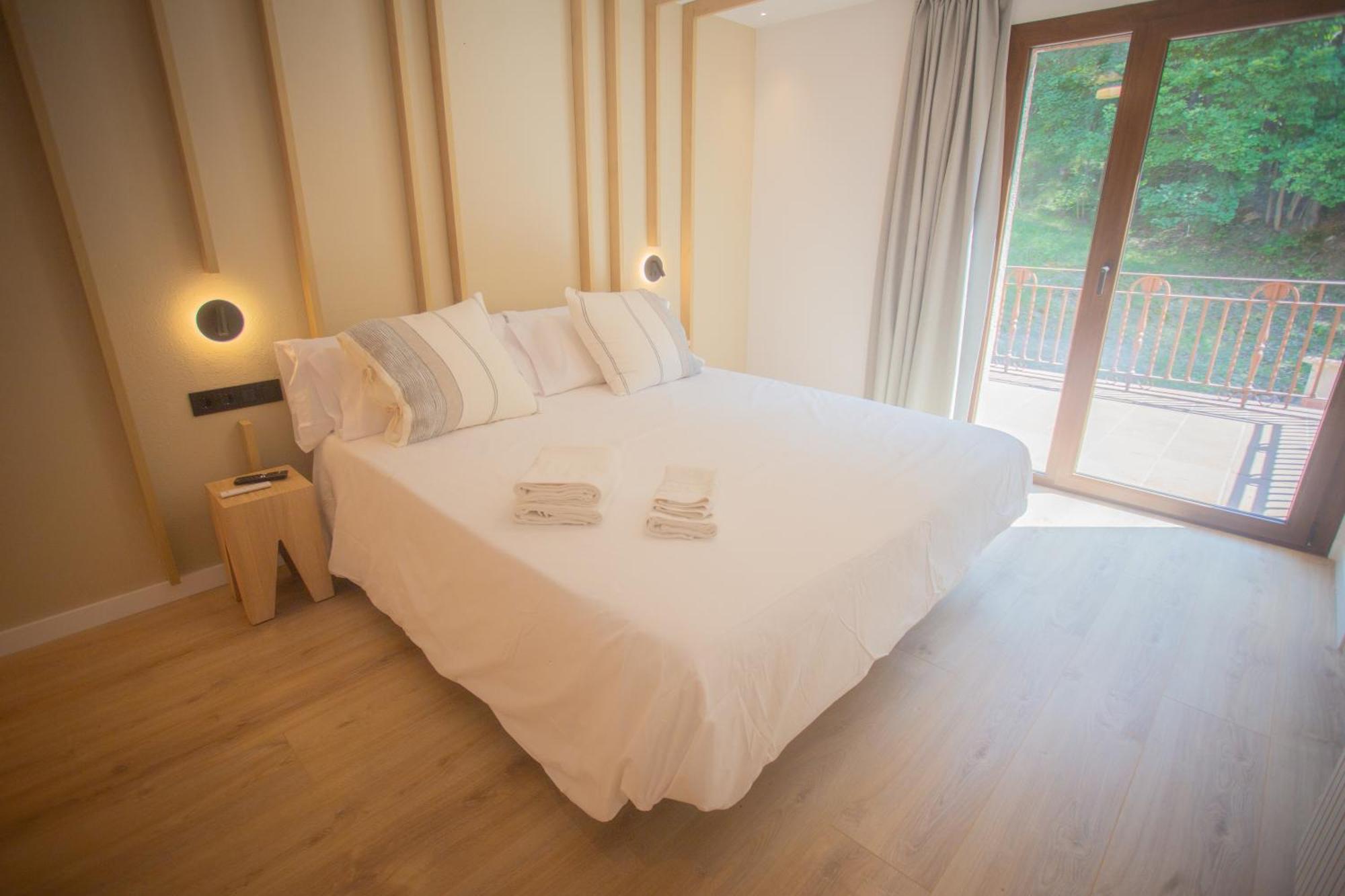 L'Indret Del Pedraforca Adults Only Hotel Saldes Exterior photo