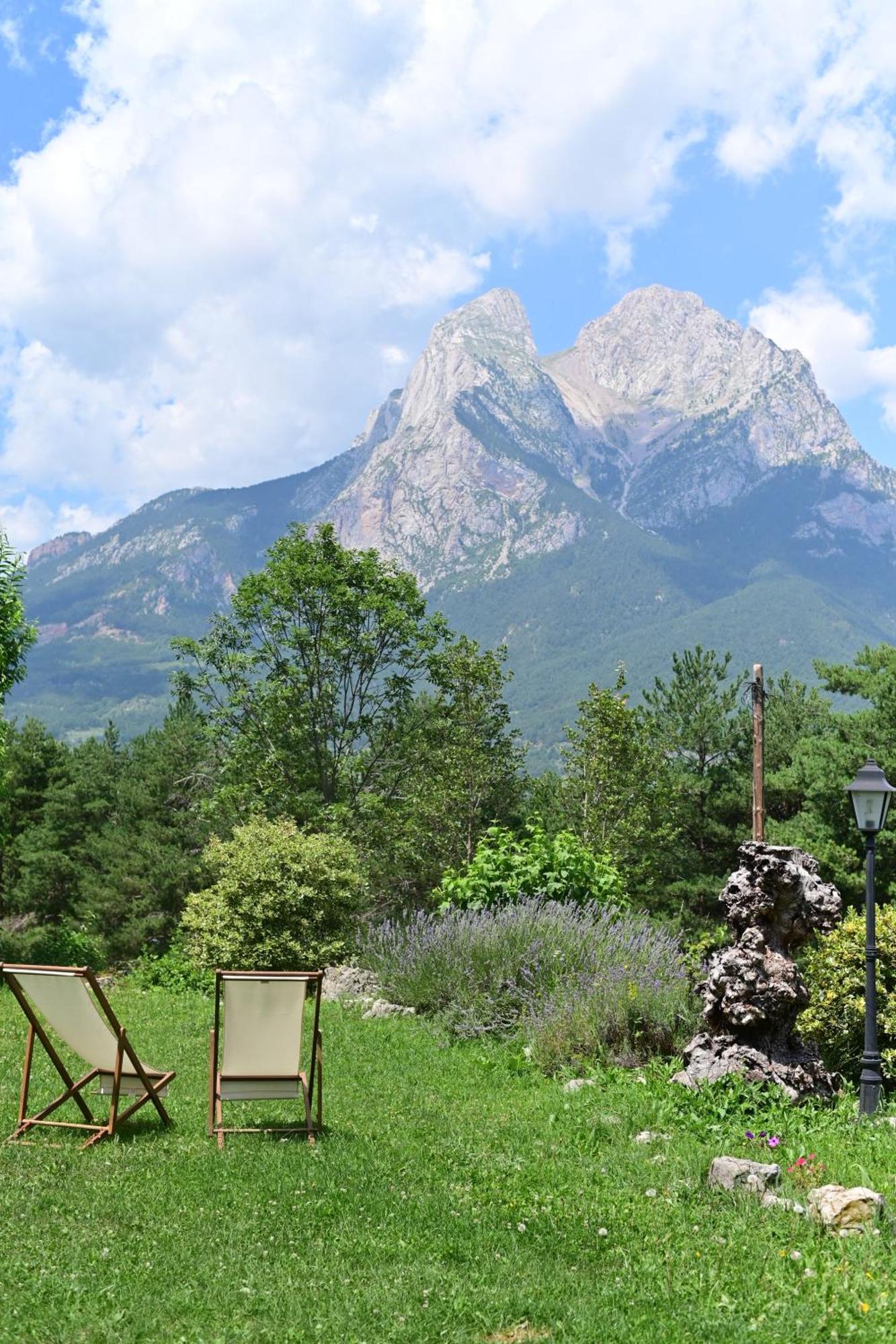L'Indret Del Pedraforca Adults Only Hotel Saldes Exterior photo